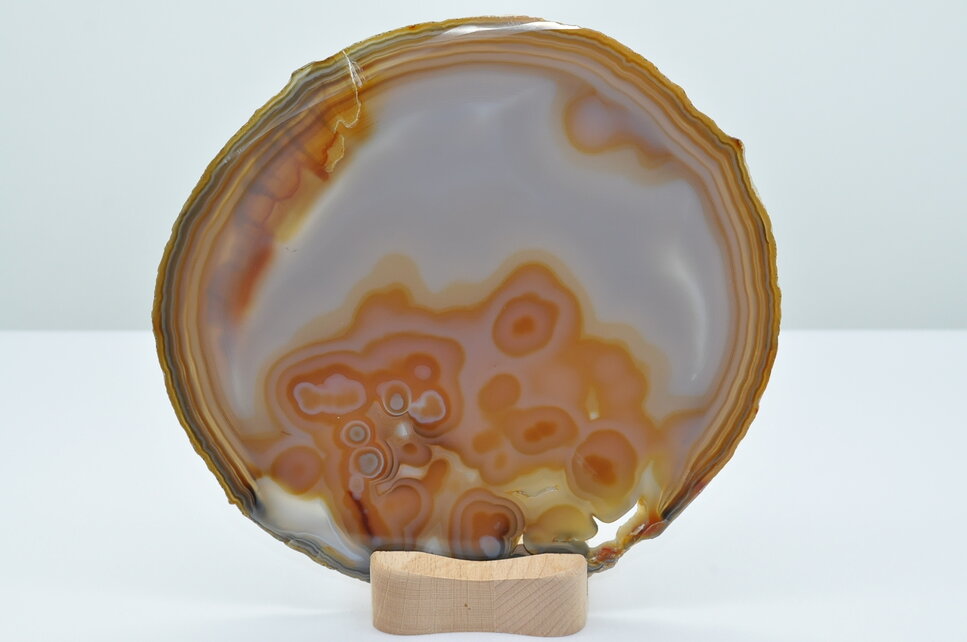 ACHÁT PLAT S DREVENÝM STOJANOM NA ČAJOVÉ SVIEČKY