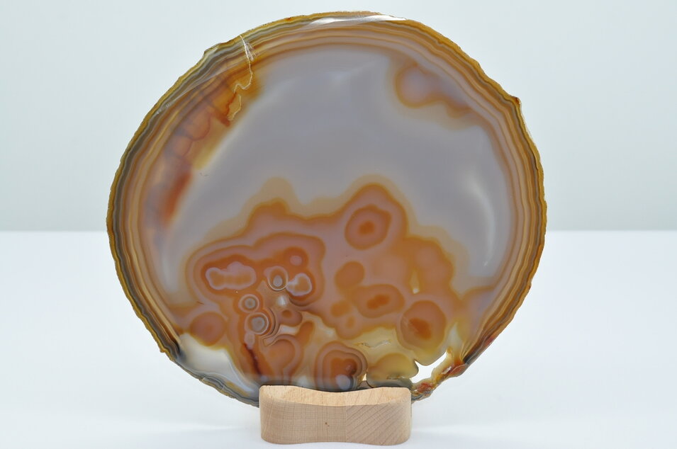 ACHÁT PLAT S DREVENÝM STOJANOM NA ČAJOVÉ SVIEČKY