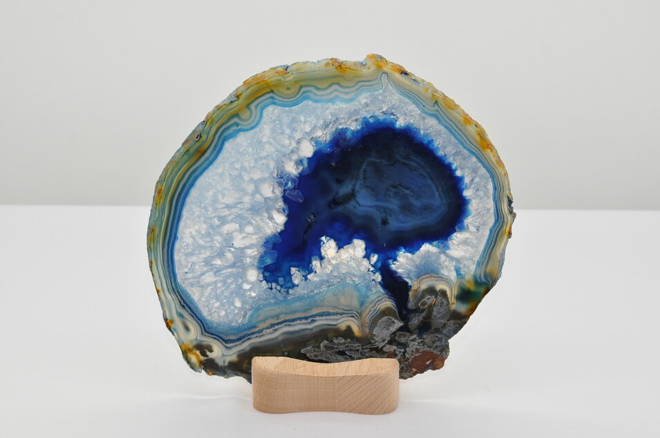 ACHÁT PLAT S DREVENÝM STOJANOM NA ČAJOVÉ SVIEČKY