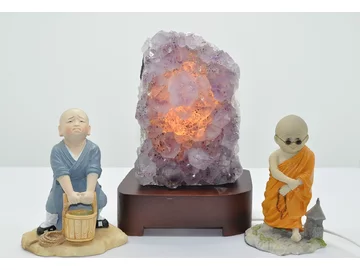 AMETYSTOVÁ ELEKTRICKÁ LAMPA