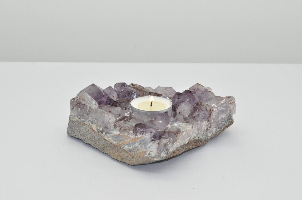 AMETYSTOVÝ SVIETNIK