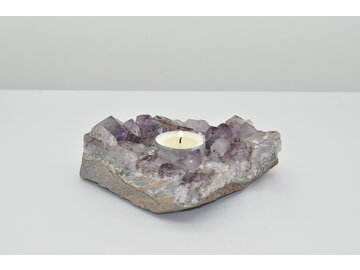 AMETYSTOVÝ SVIETNIK