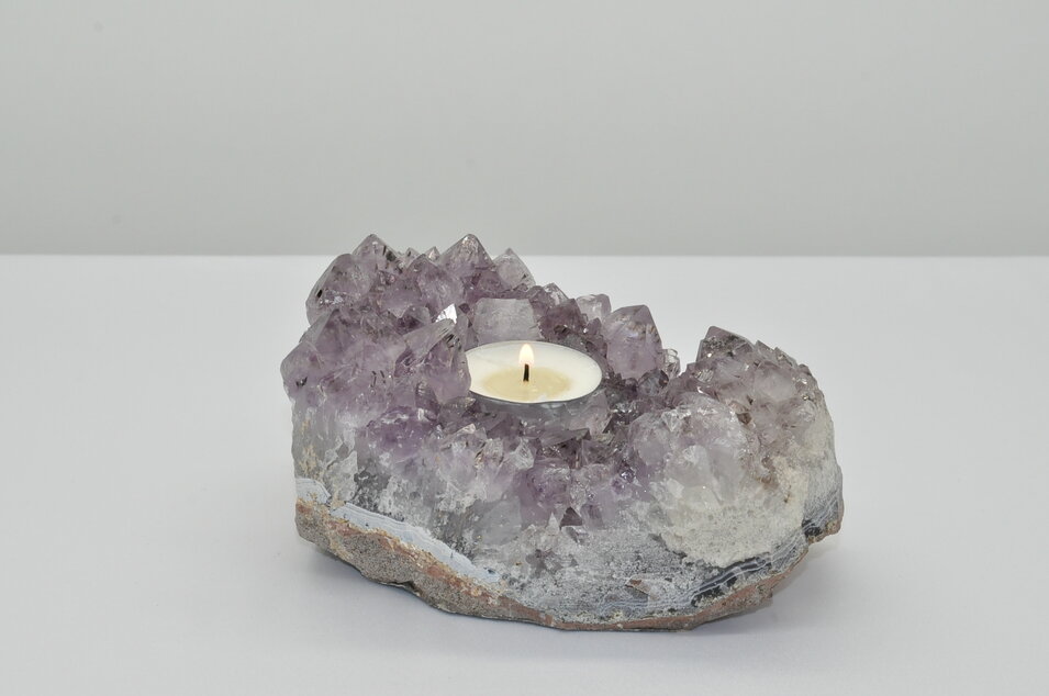 AMETYSTOVÝ SVIETNIK