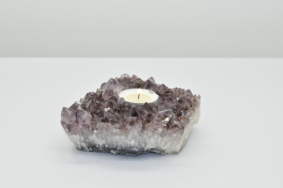 AMETYSTOVÝ SVIETNIK