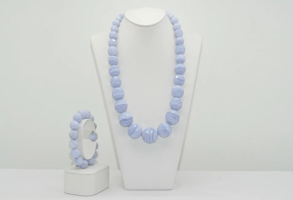 NÁHRDELNÍK A NÁRAMOK CHALCEDON Ag.925