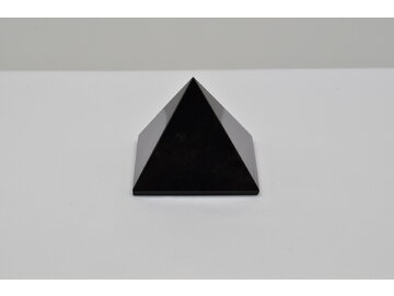 PYRAMÍDA ČIERNY OBSIDIÁN