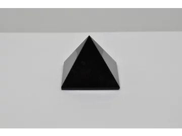 PYRAMÍDA ČIERNY OBSIDIÁN