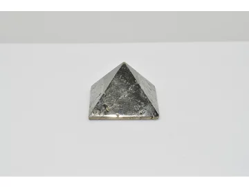 PYRAMÍDA PYRITOVÁ