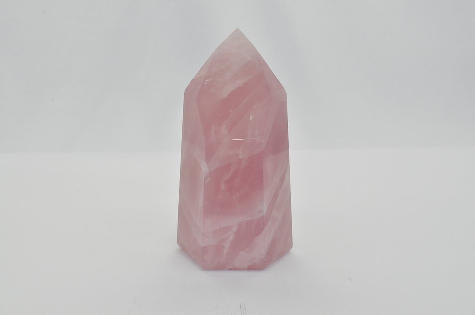 ŠPICATÝ RUŽENINOVÝ QUARTZ FREEFORM