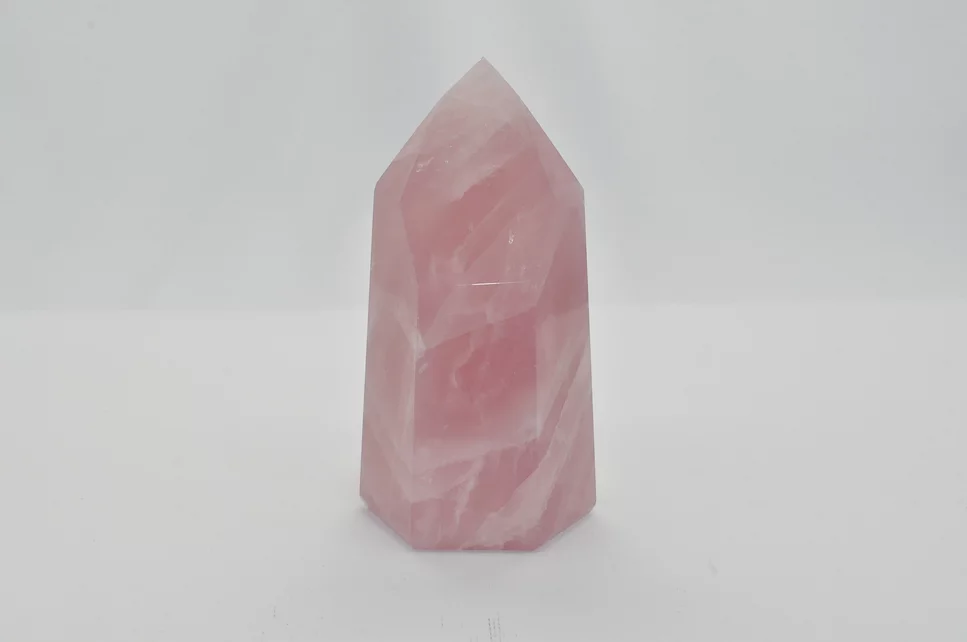 ŠPICATÝ RUŽENINOVÝ QUARTZ FREEFORM