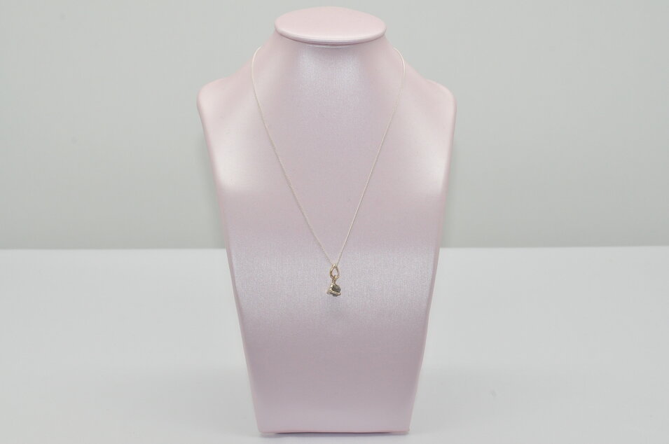 SUROVÝ DIAMANT STRIEBRO 925 S RETIAZKOU